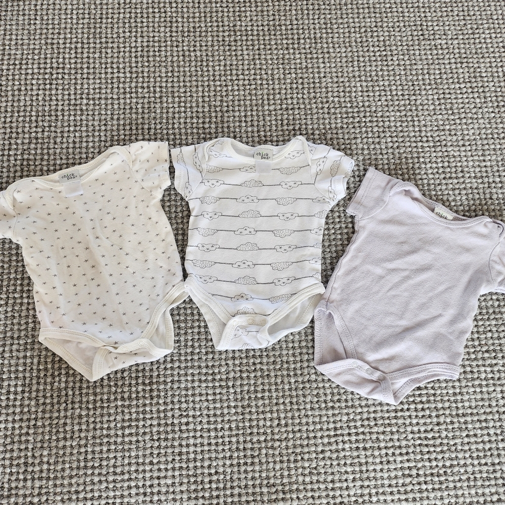Baby Boy Huge Lot of Bodysuits in Blue/Neutral Colors - Picture 4 of 5